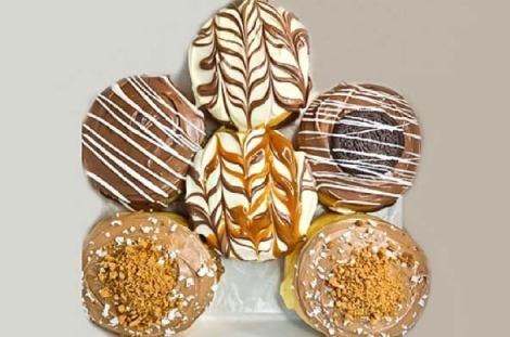 بوكس الصحاب ( ٦ قطع دونتس )